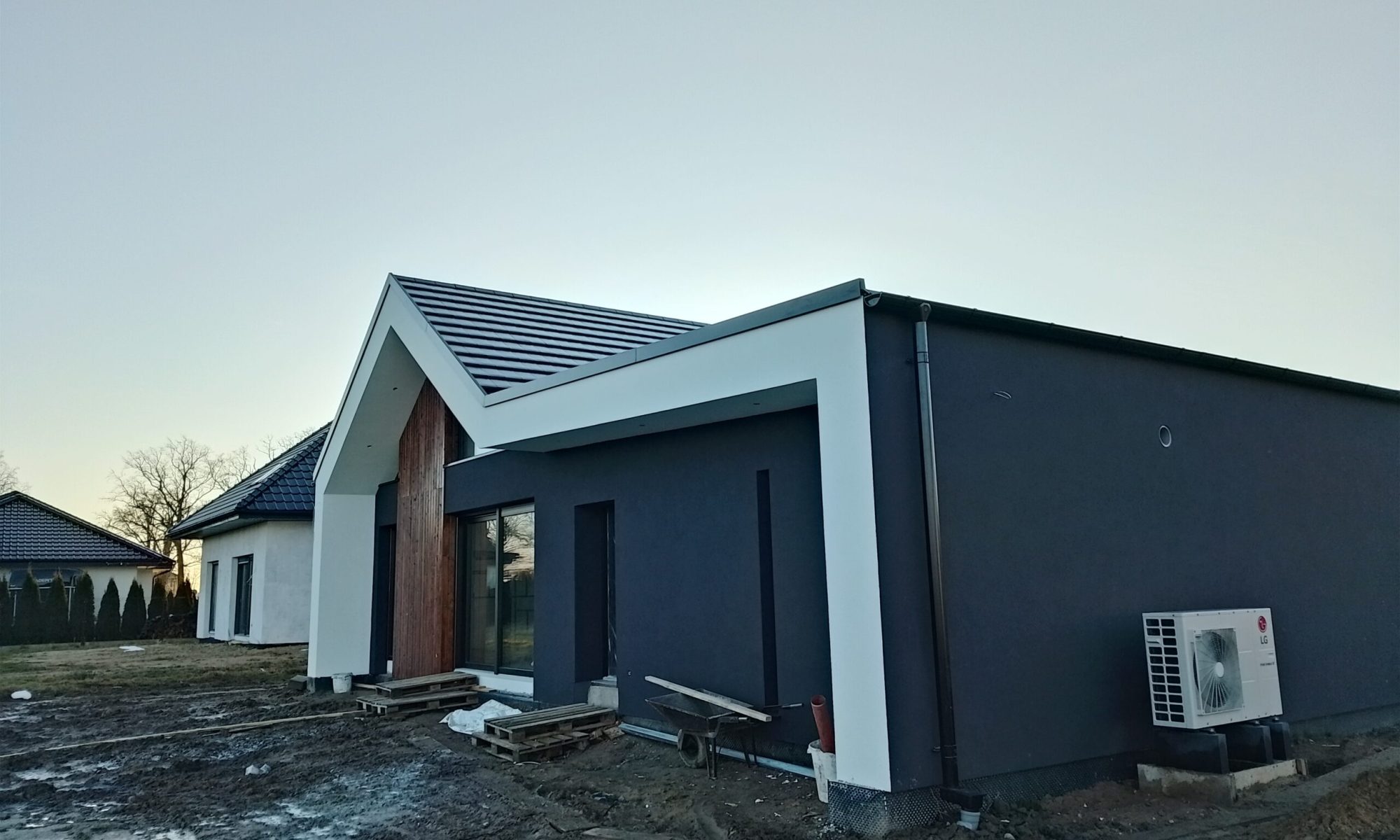 komin obrobiony blachą Dachtek